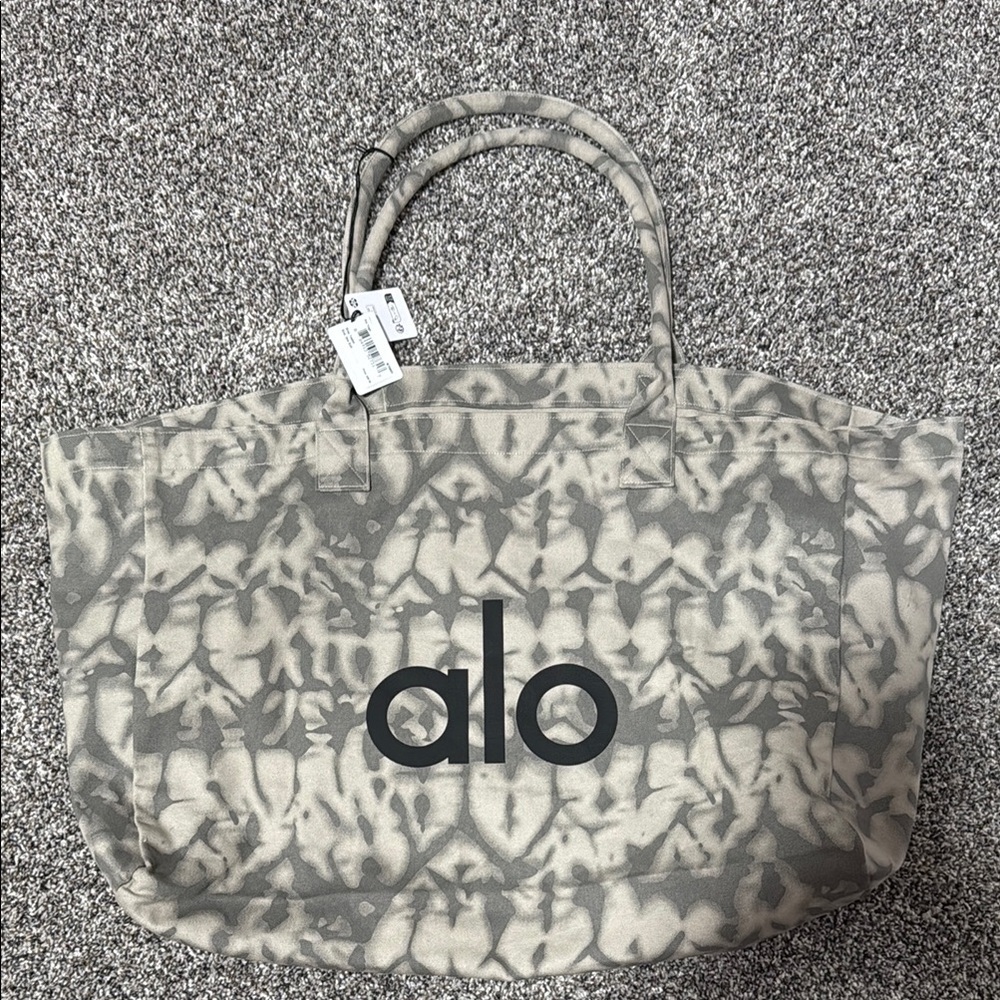 ALO Yoga Black and Gray Women's Tote Bag